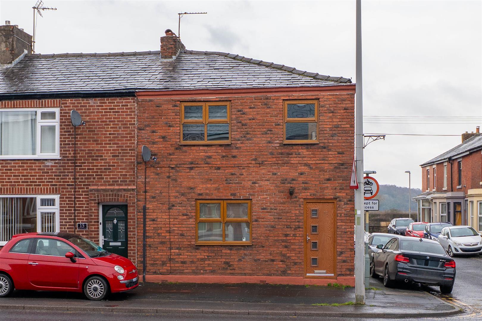 3 bed property in Victoria Road, Preston